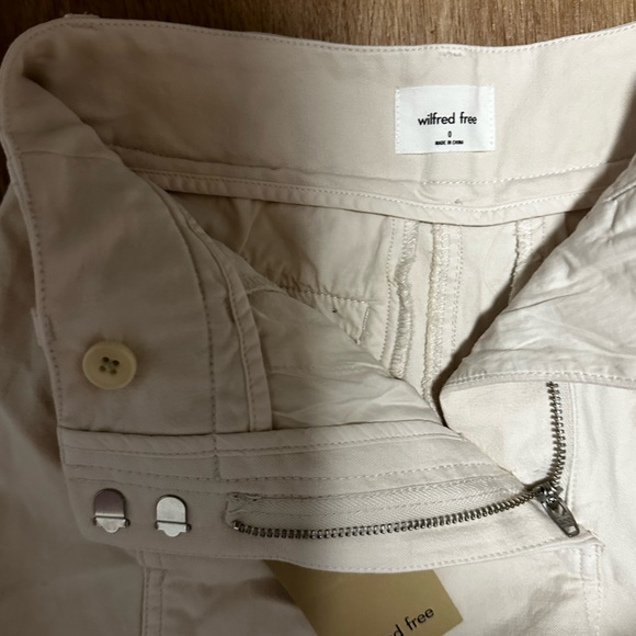 Brand new aritzia Wilfred shorts - Picture 2 of 3